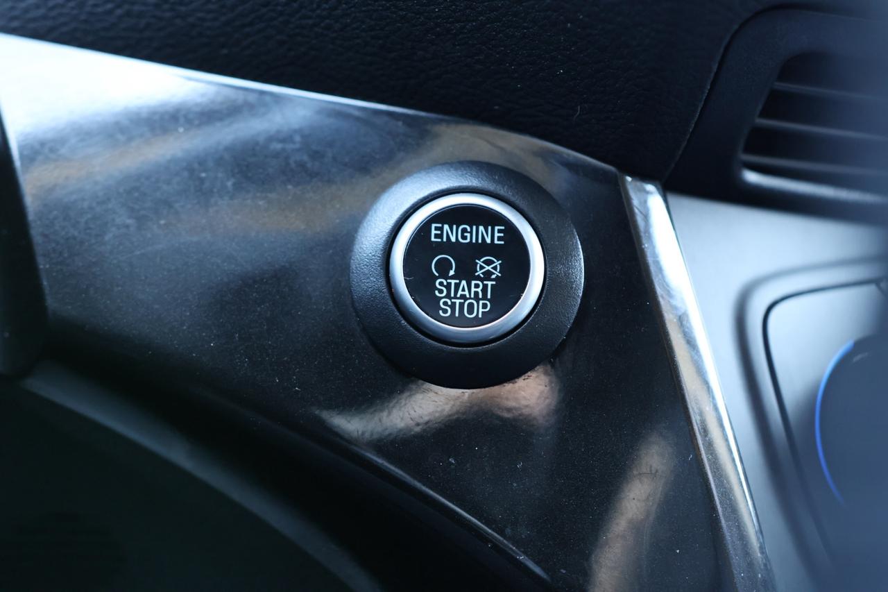 2018 Ford Escape TITANIUM-AWD-R STARTER/NAV/LEATHER/PANOROOF/BCAM/K Photo