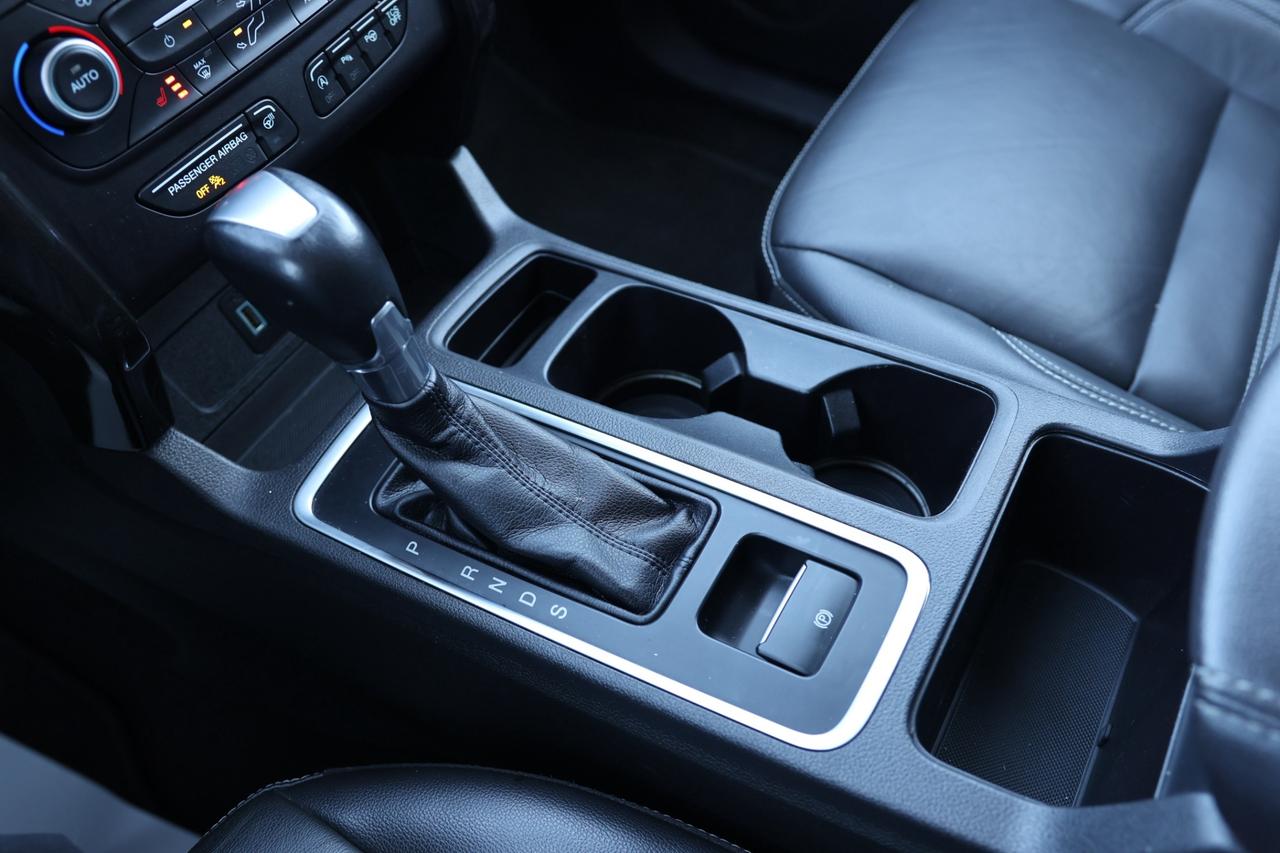 2018 Ford Escape TITANIUM-AWD-R STARTER/NAV/LEATHER/PANOROOF/BCAM/K Photo