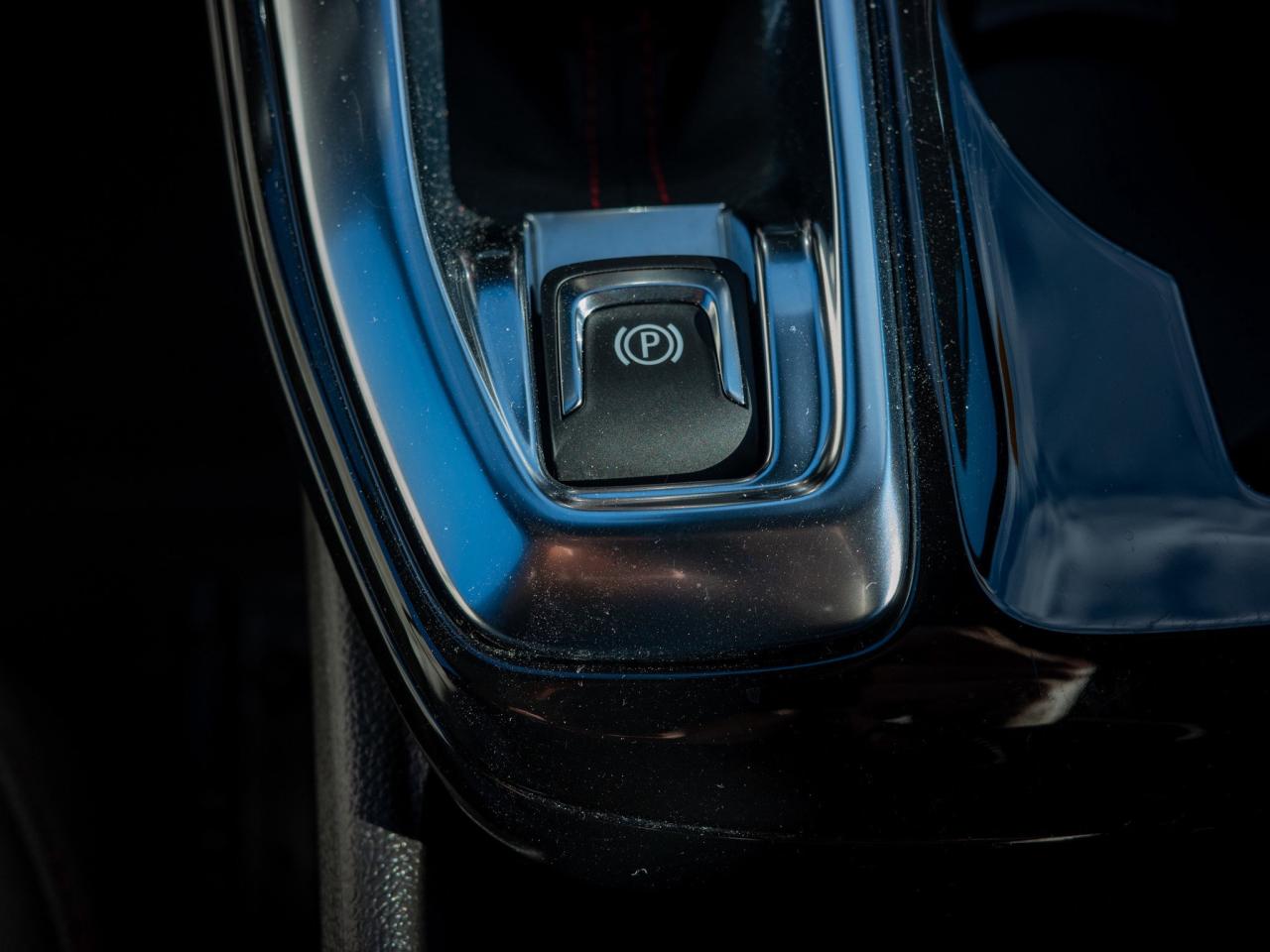 2025 Chevrolet Trax 2RS - Adaptive Cruise Control Photo