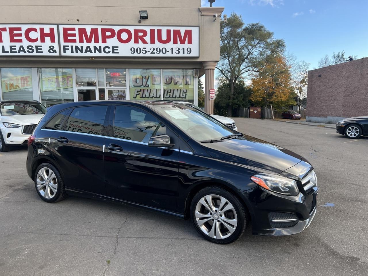 2017 Mercedes-Benz B-Class B250 4Matic / Leather / Sunroof / Dual Climate Photo
