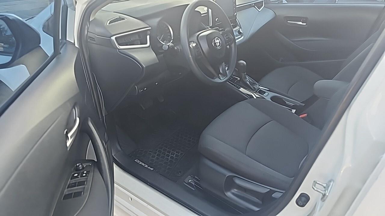 2020 Toyota Corolla 4dr Sedan LEAuto/Blind Spot Alert/Warning/Rear Vi Photo