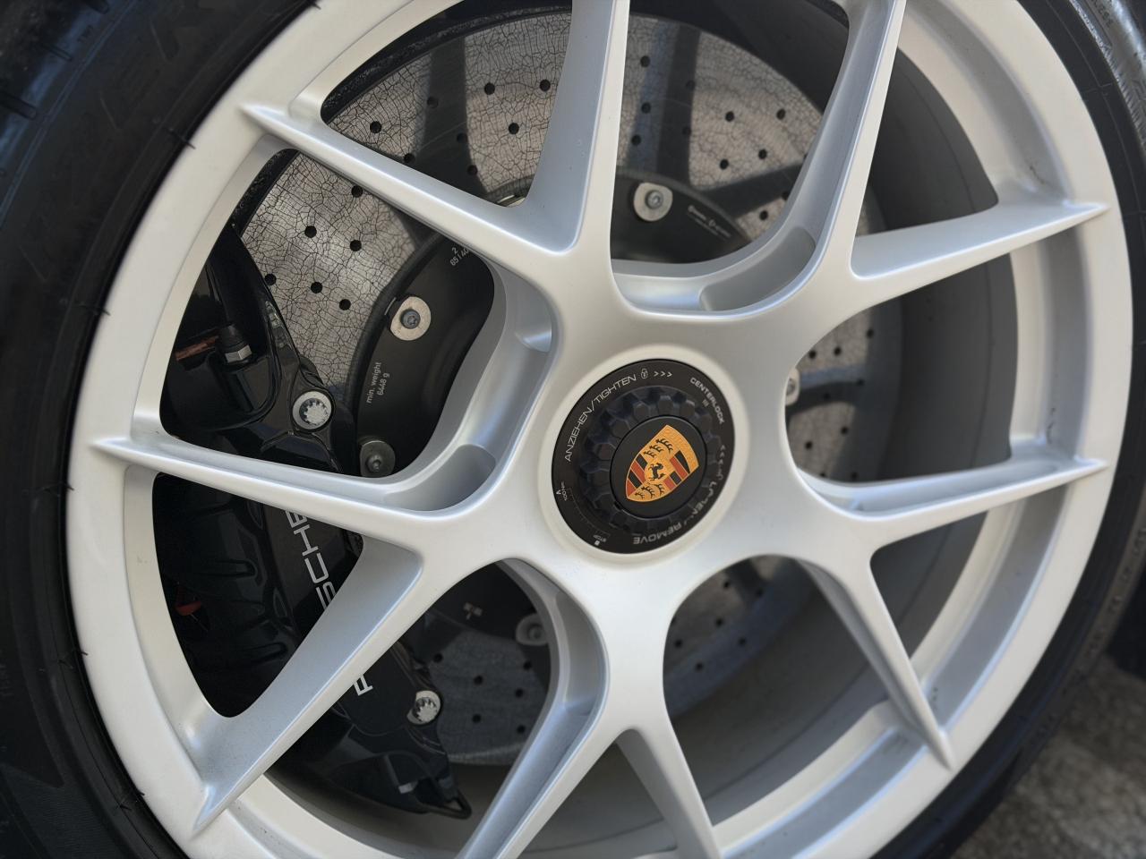 2024 Porsche 911 S-T Coupe Photo