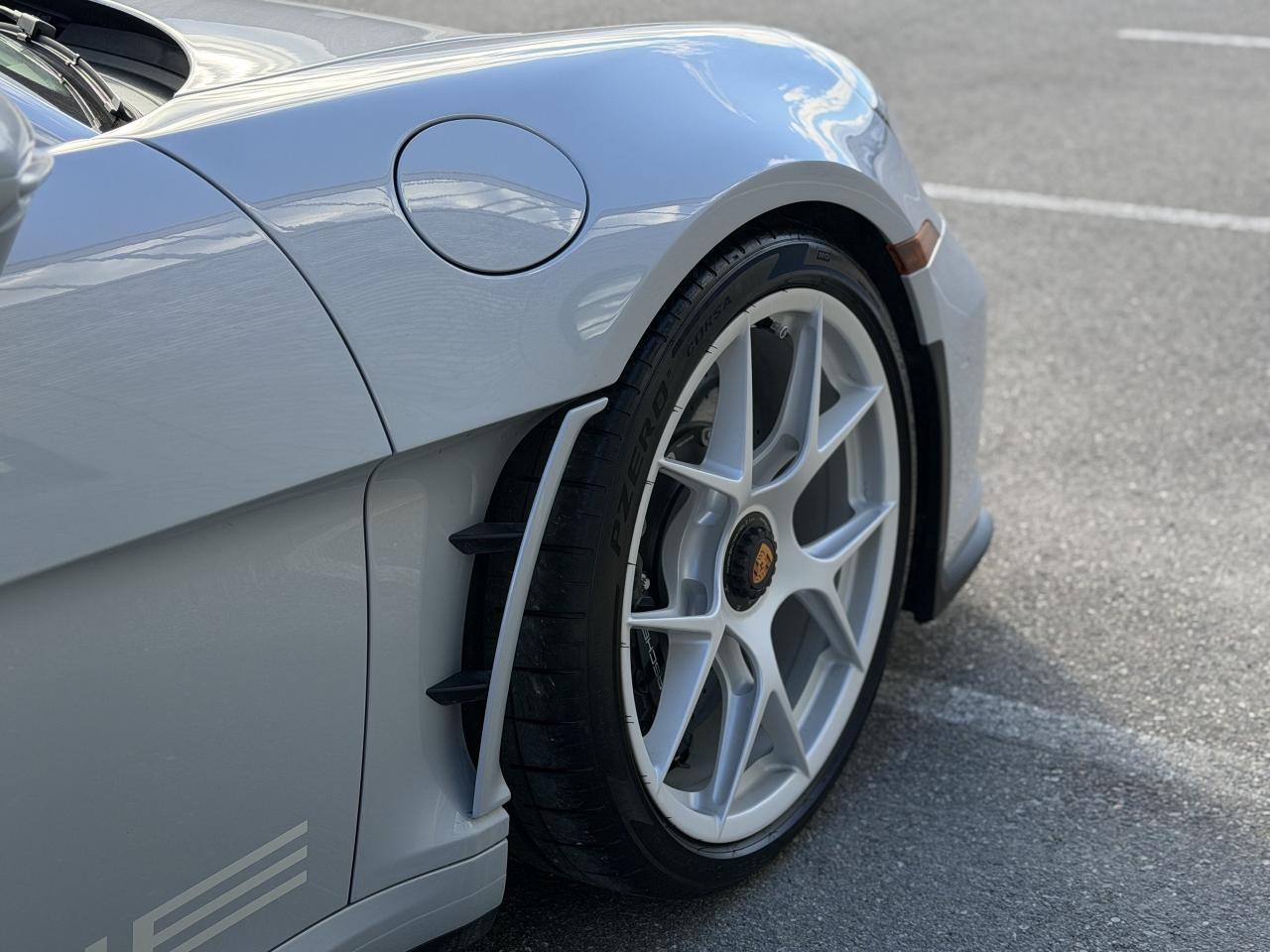 2024 Porsche 911 S-T Coupe Photo