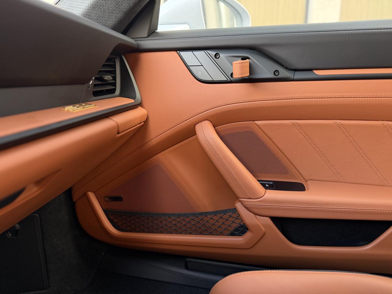 2024 Porsche 911 S-T Coupe Photo