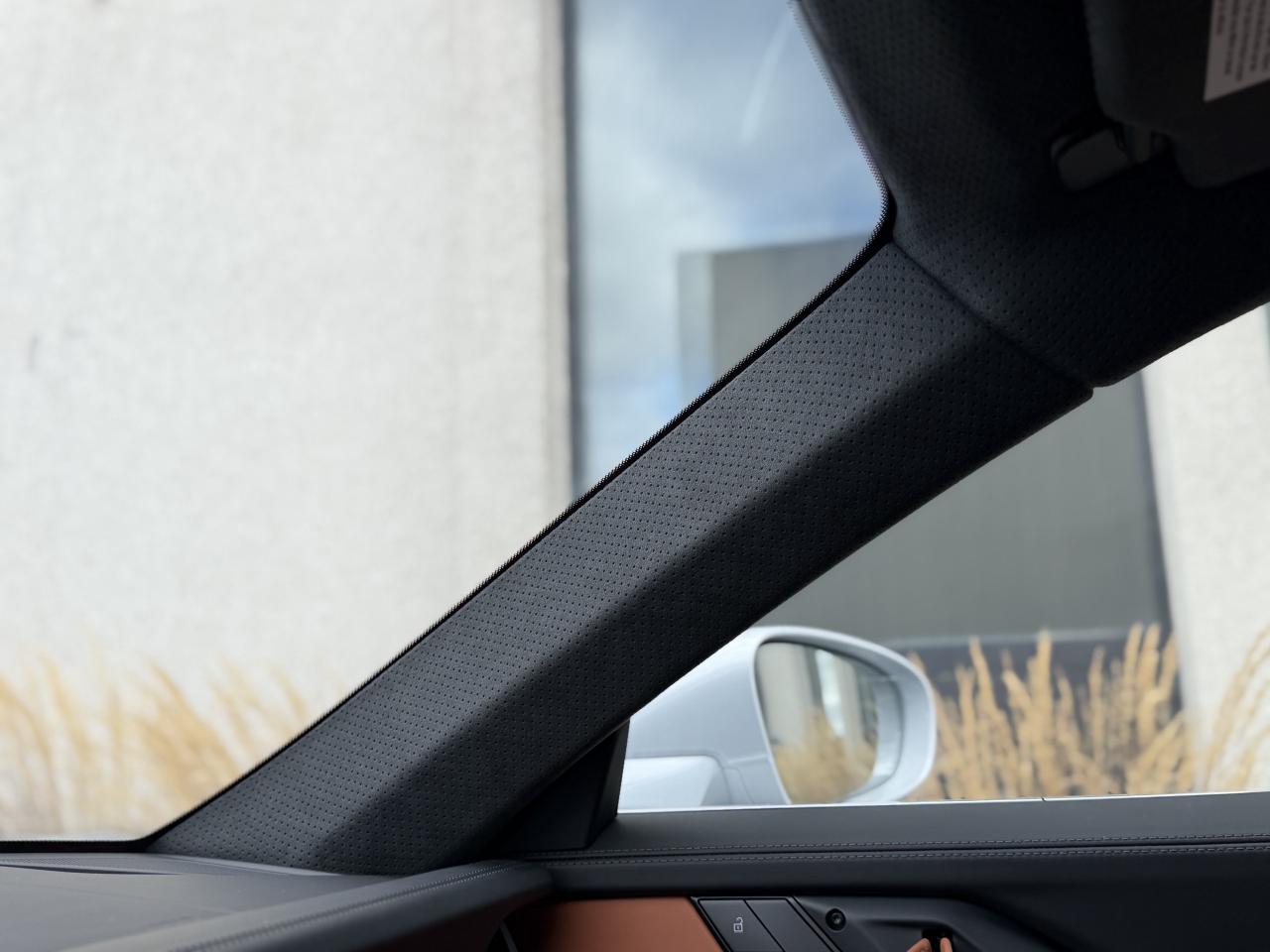 2024 Porsche 911 S-T Coupe Photo