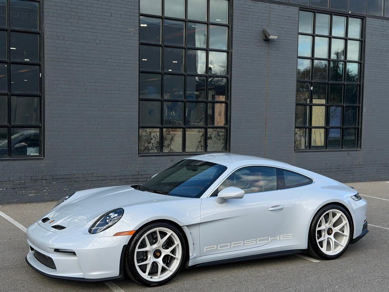 2024 Porsche 911 S-T Coupe Photo