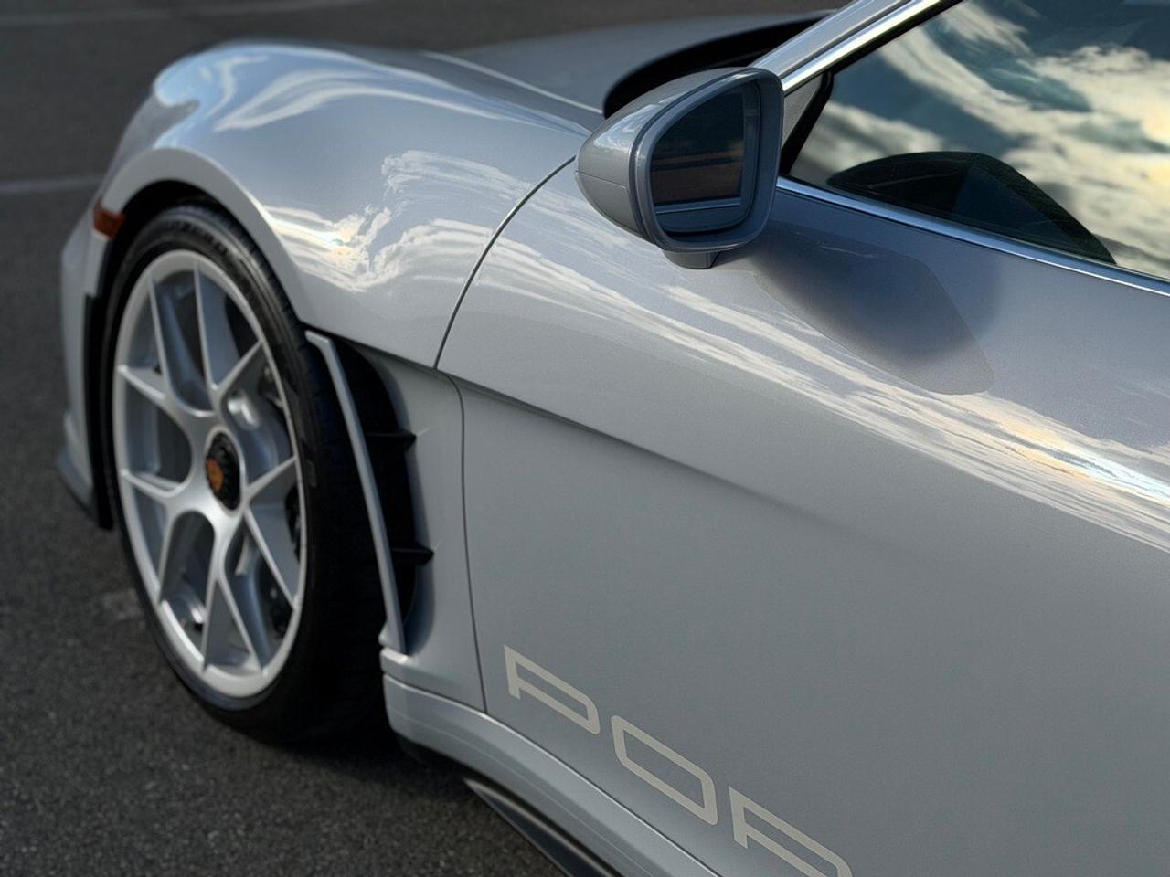 2024 Porsche 911 S-T Coupe Photo