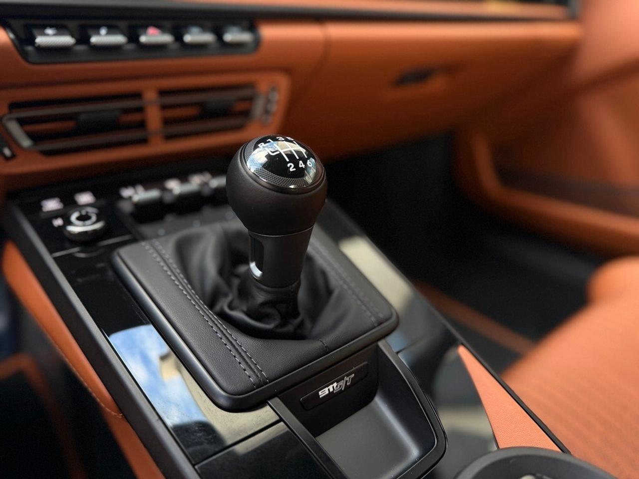 2024 Porsche 911 S-T Coupe Photo