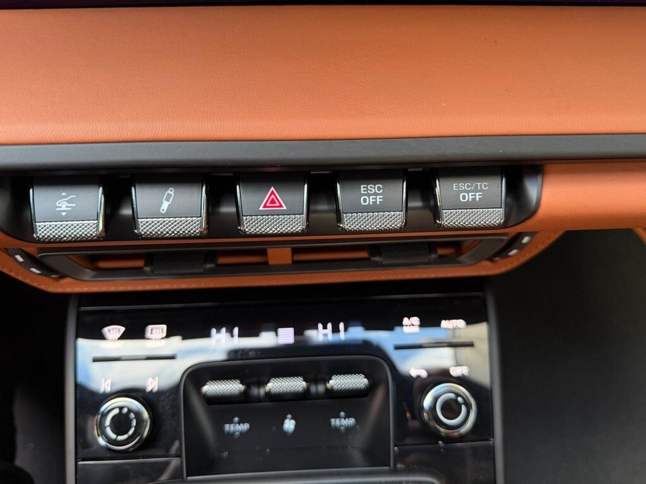 2024 Porsche 911 S-T Coupe Photo