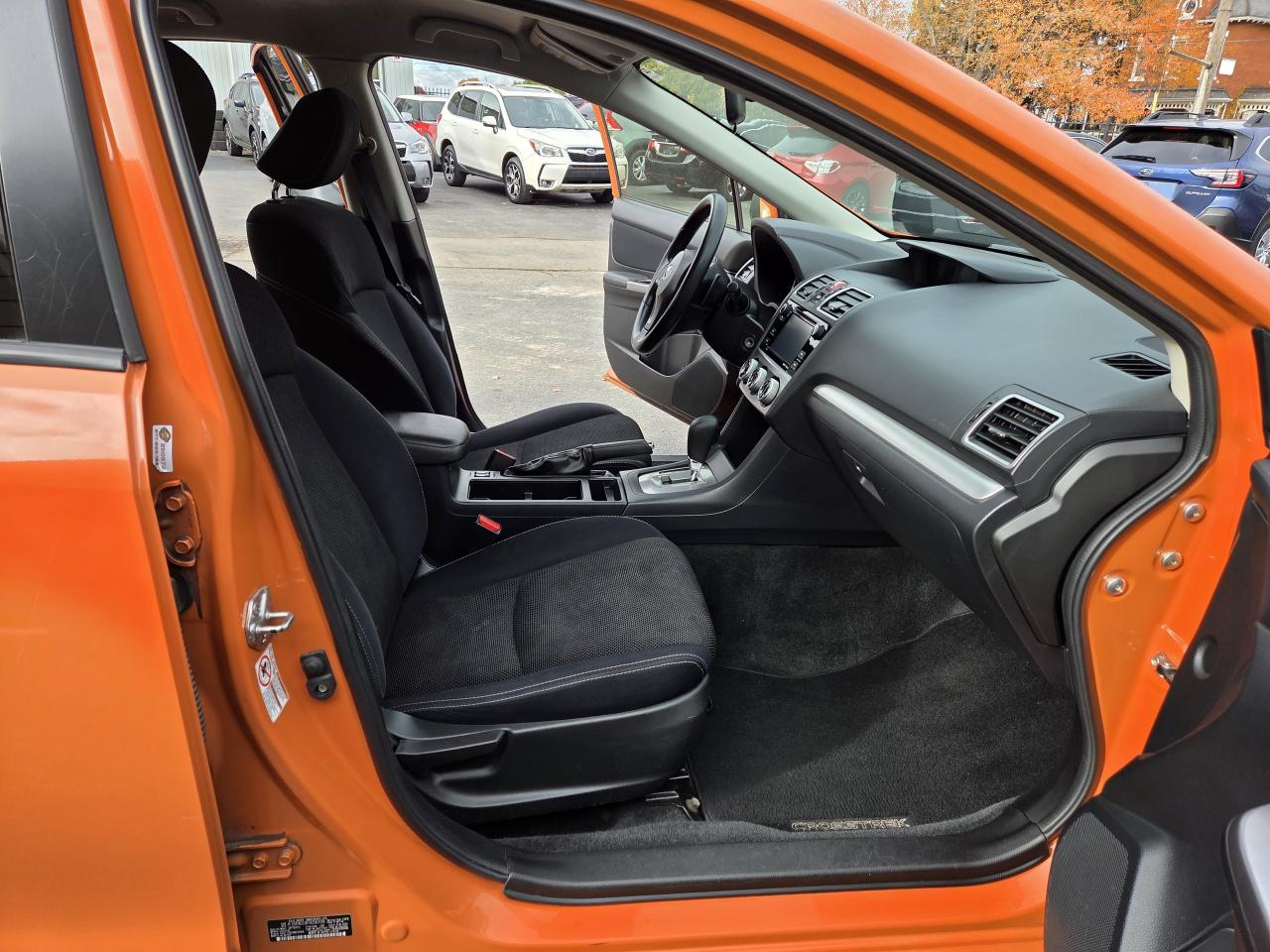 2015 Subaru XV Crosstrek 5dr Auto, 2.0i w/Touring Pkg, Drives Great! Photo