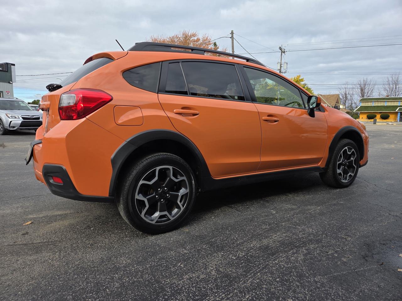 2015 Subaru XV Crosstrek 5dr Auto, 2.0i w/Touring Pkg, Drives Great! Photo