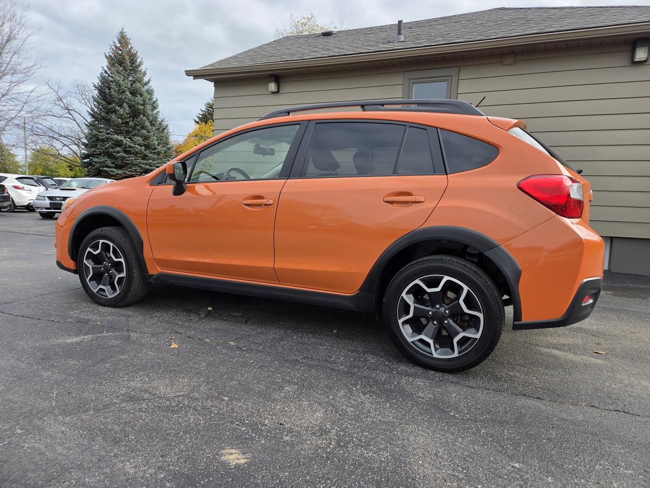 2015 Subaru XV Crosstrek 5dr Auto, 2.0i w/Touring Pkg, Drives Great! Photo