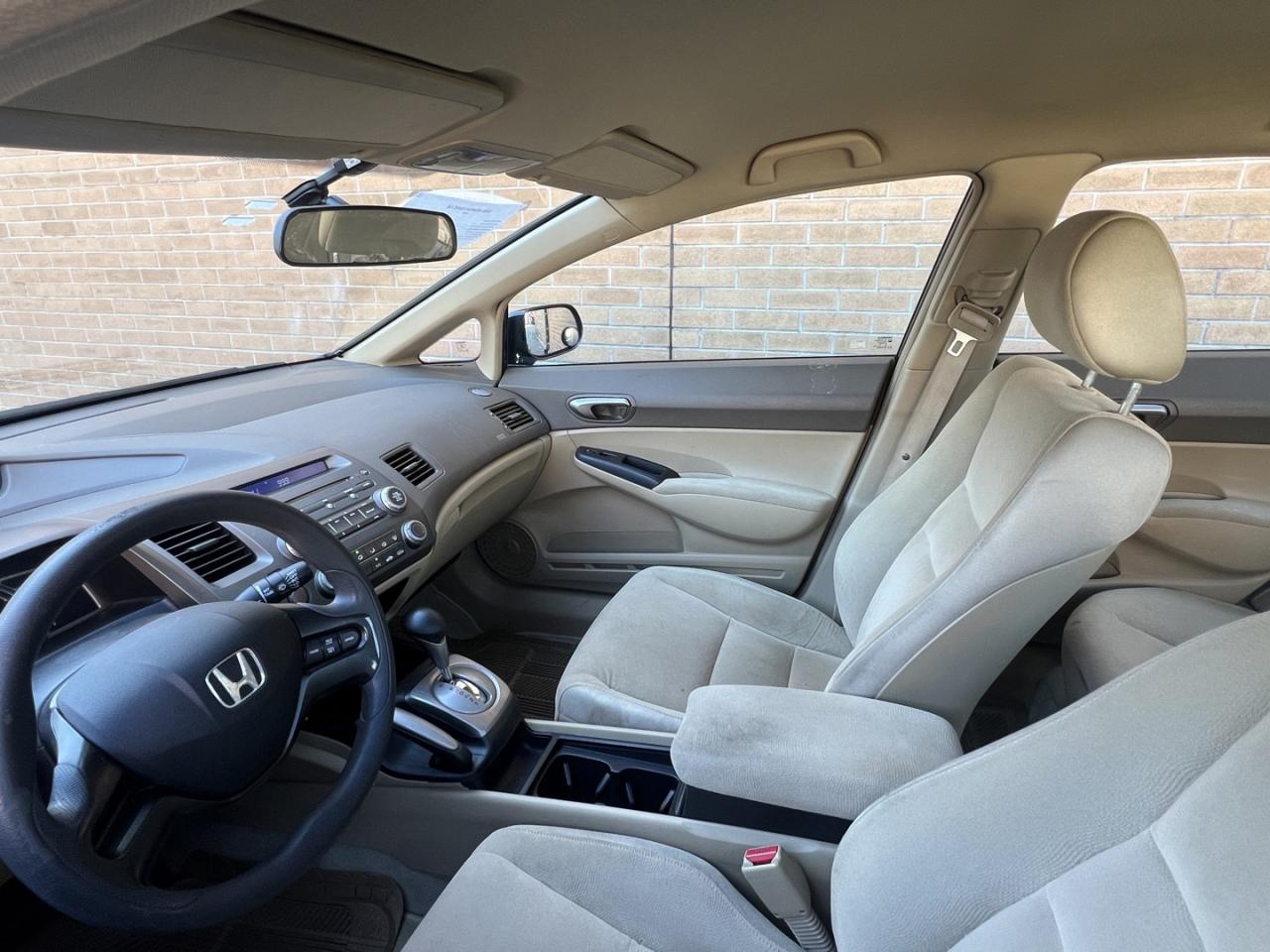 2006 Honda Civic LX   Remote Entry   AM/FM Radio Photo