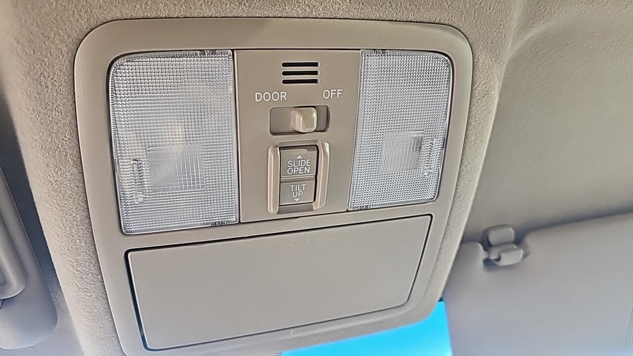 2012 Toyota RAV4 4dr SUV/Sun Roof/Key Les Entry/Power Locks/Poewr Photo