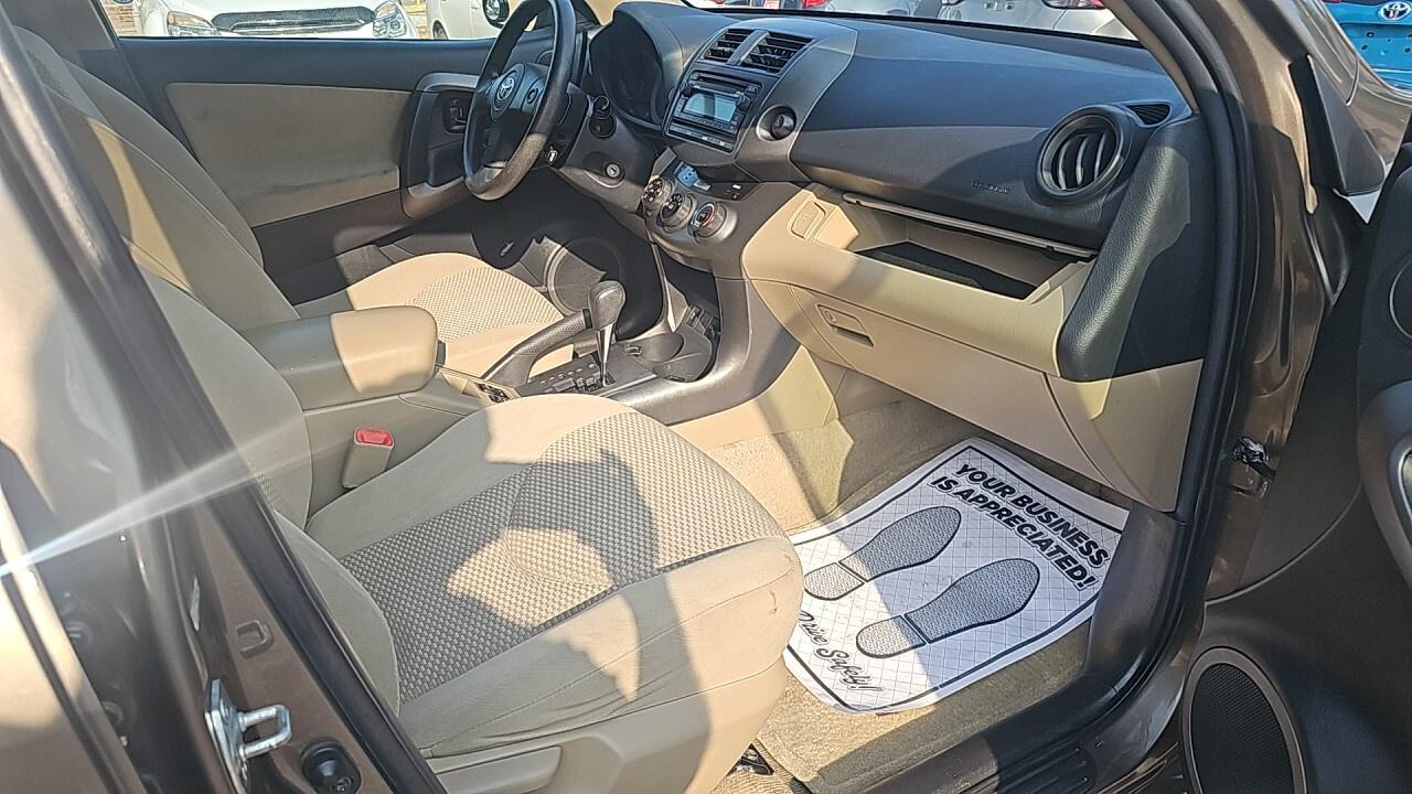 2012 Toyota RAV4 4dr SUV/Sun Roof/Key Les Entry/Power Locks/Poewr Photo