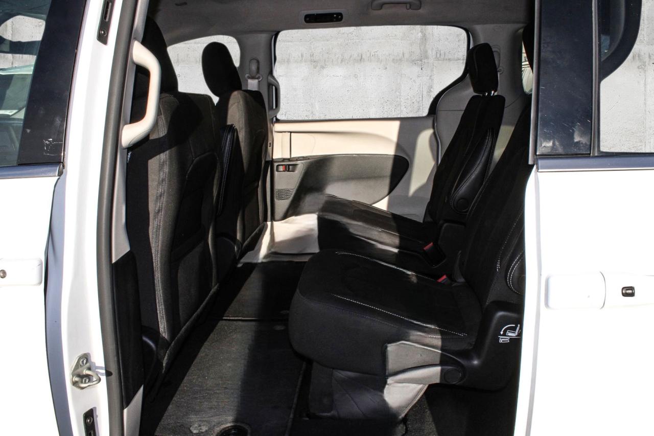 2023 Chrysler Grand Caravan SXT 2WD  SiriusXM BkpCam Photo