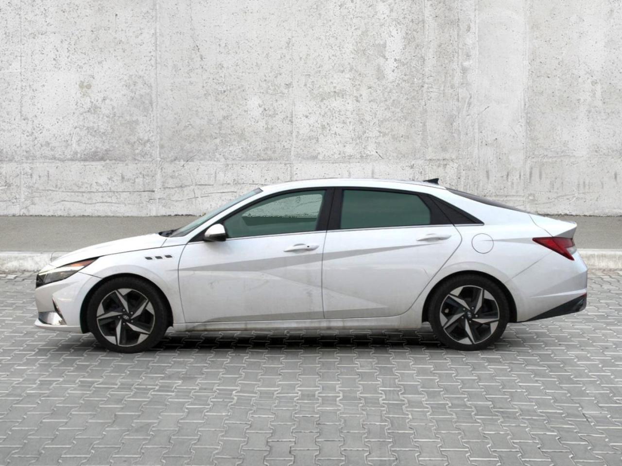 2021 Hyundai Elantra Ultimate Tech IVT Photo