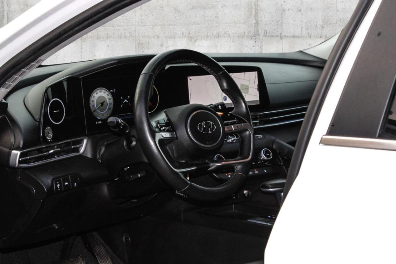 2021 Hyundai Elantra Ultimate Tech IVT Photo