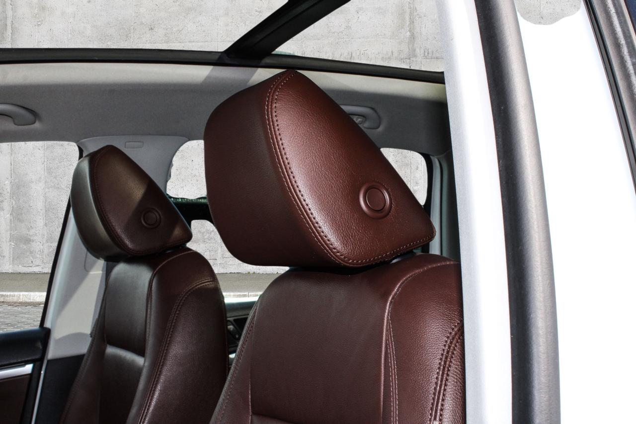 2017 Volkswagen Tiguan 4MOTION Highline  Gps BkpCam HtdSeats SiriusXM Photo