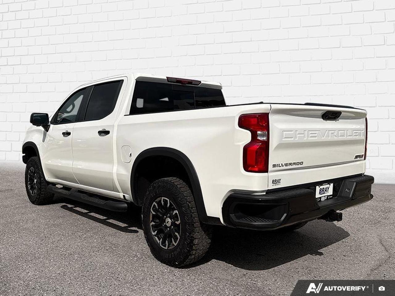 2023 Chevrolet Silverado 1500 ZR2   RUNNING BOARDS, TONNEAU COVER. Photo