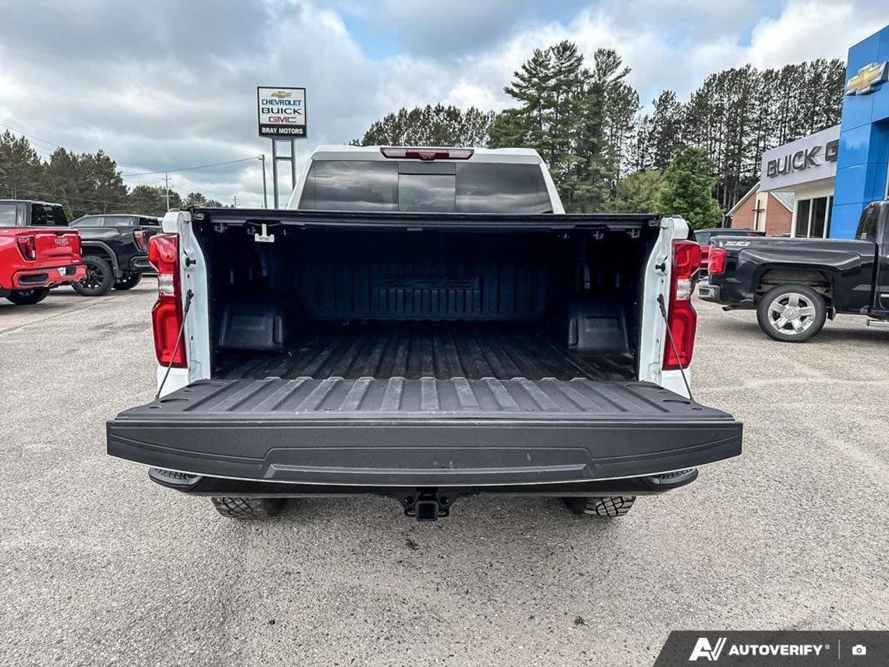 2023 Chevrolet Silverado 1500 ZR2   RUNNING BOARDS, TONNEAU COVER. Photo