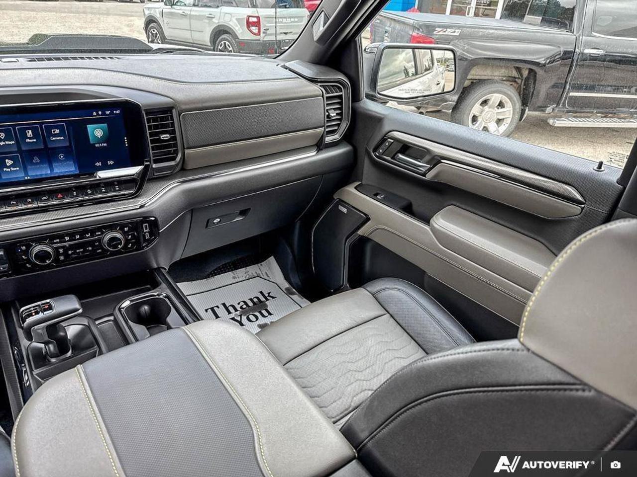 2023 Chevrolet Silverado 1500 ZR2 RUNNING BOARDS, TONNEAU COVER. Photo
