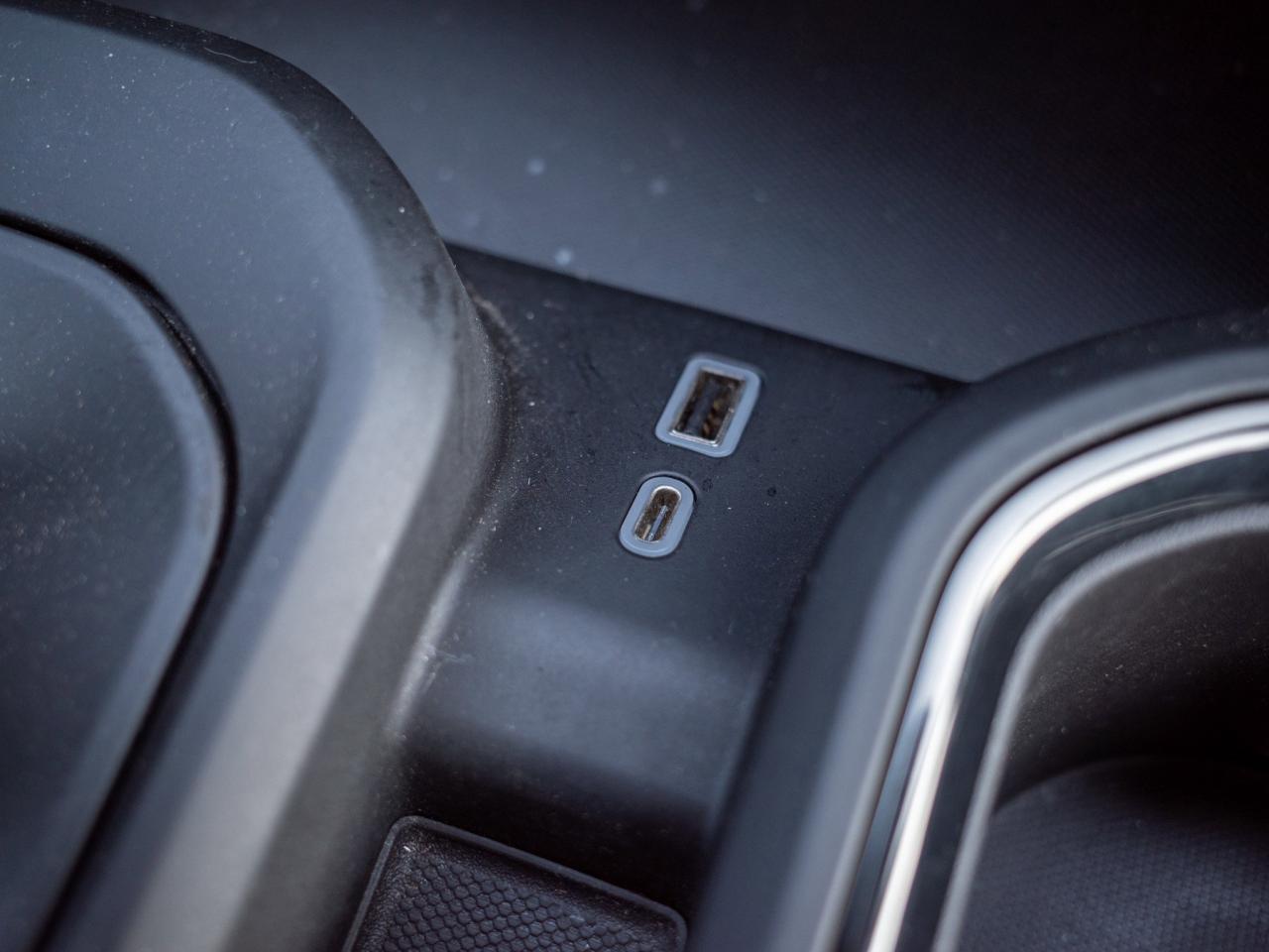 2022 GMC Sierra 1500 AT4 -  2-Inch Factory Suspension Lift Photo