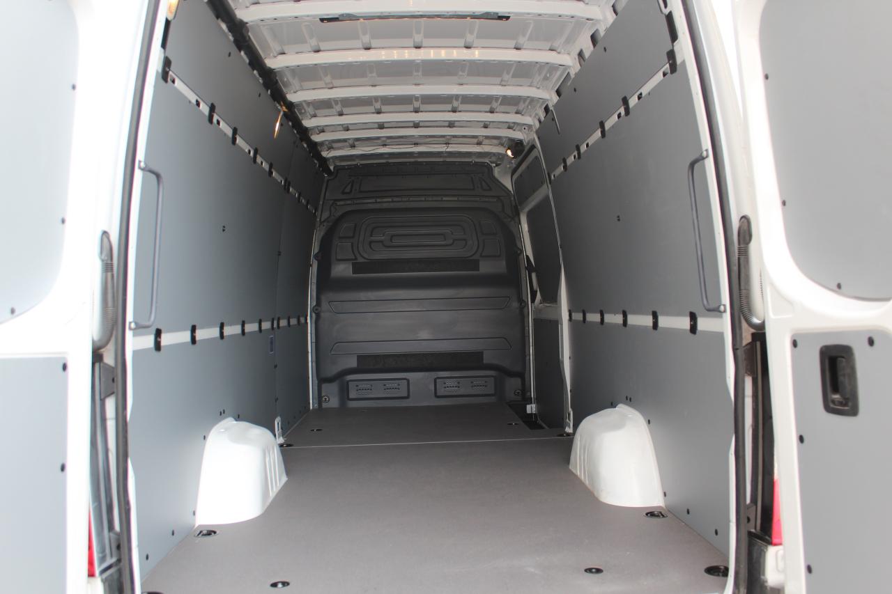 2020 Mercedes-Benz Sprinter 170" HIGH ROOF - 3.0L DIESEL - 3 SEATER Photo2
