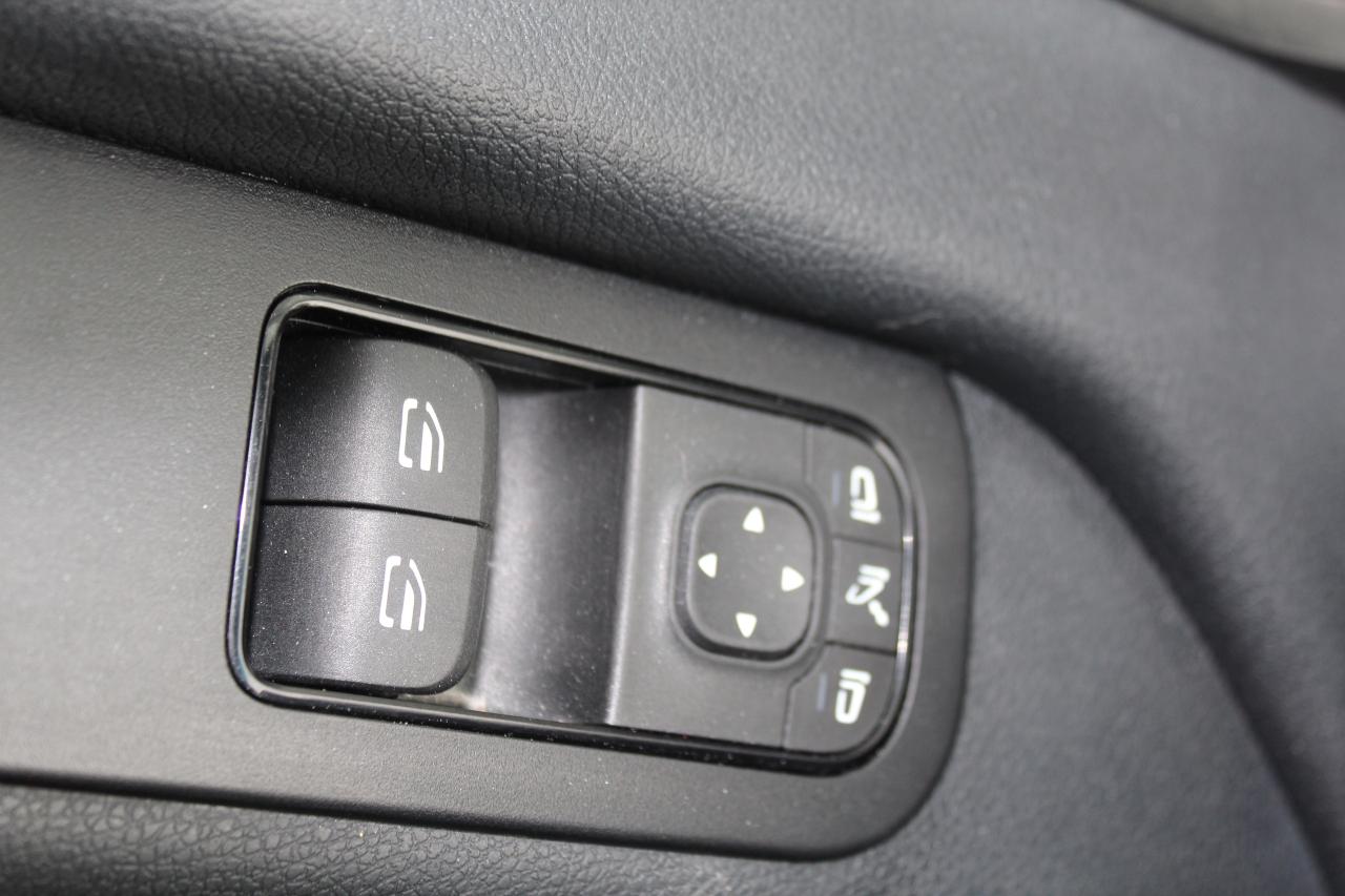 2020 Mercedes-Benz Sprinter 170" HIGH ROOF - 3.0L DIESEL - 3 SEATER Photo