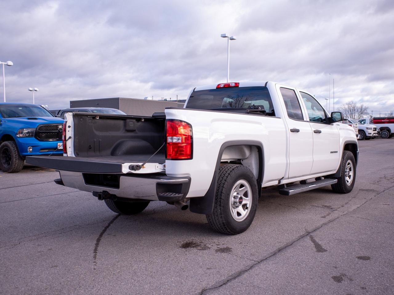 2019 GMC Sierra 1500 Limited -  Cargo Tie-Down Points Photo