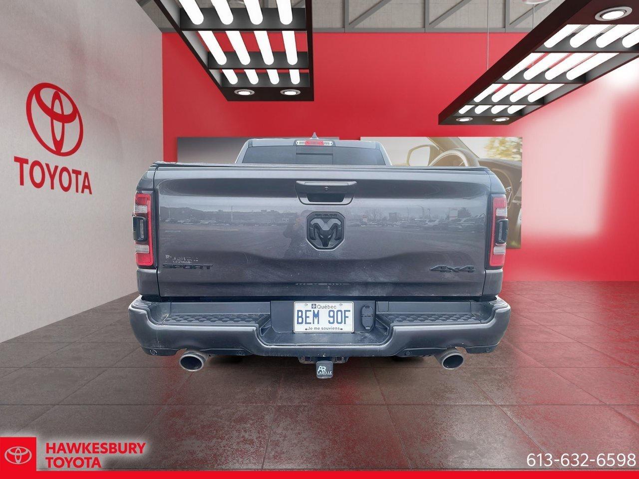 2022 RAM 1500 Sport 2022 Dodge Ram 1500 Sport Crew Cab Short Bed Photo3