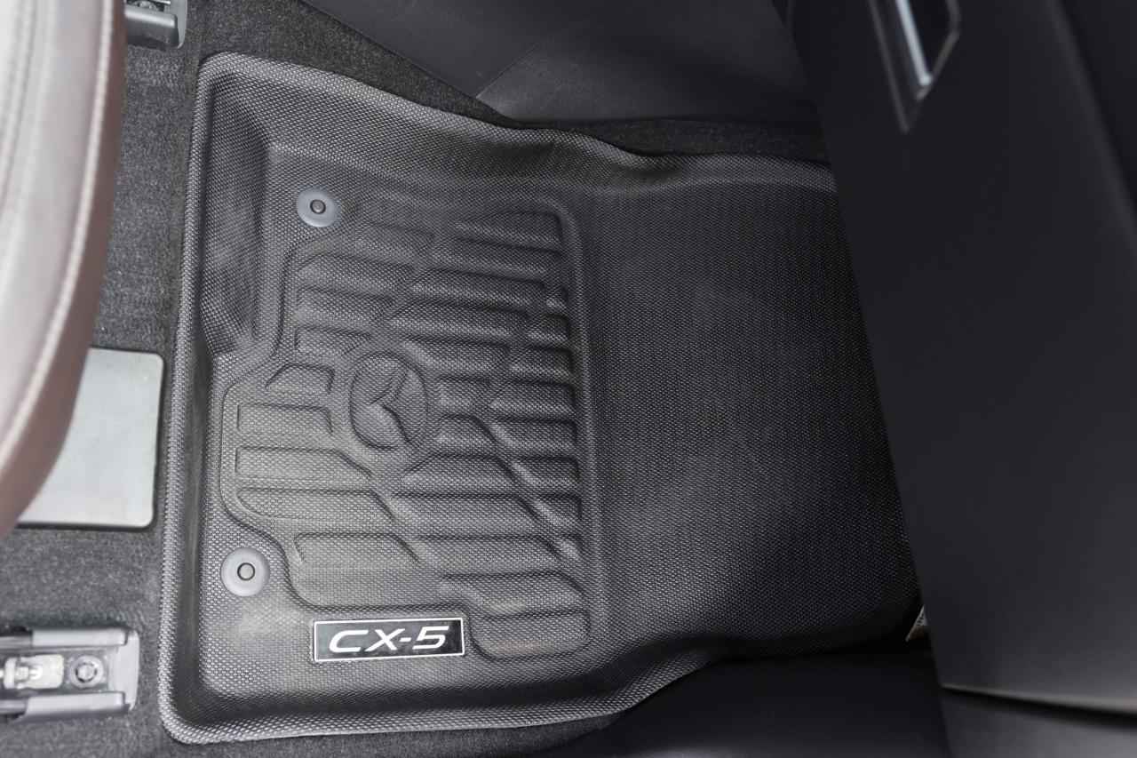 2021 Mazda CX-5 SIGNATURE-AWD/NAV/HUD/LEATHER/SUNROOF/LANE ASSIST/ Photo