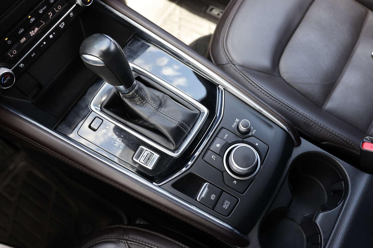 2021 Mazda CX-5 SIGNATURE-AWD/360 CAM/NAV/ADAPT CRUISE/BLIS/P SENSORS/LANE ASSIST/LEATHER/H & C SEATS/SUNROOF/KEYLESS/CARPLAY Photo