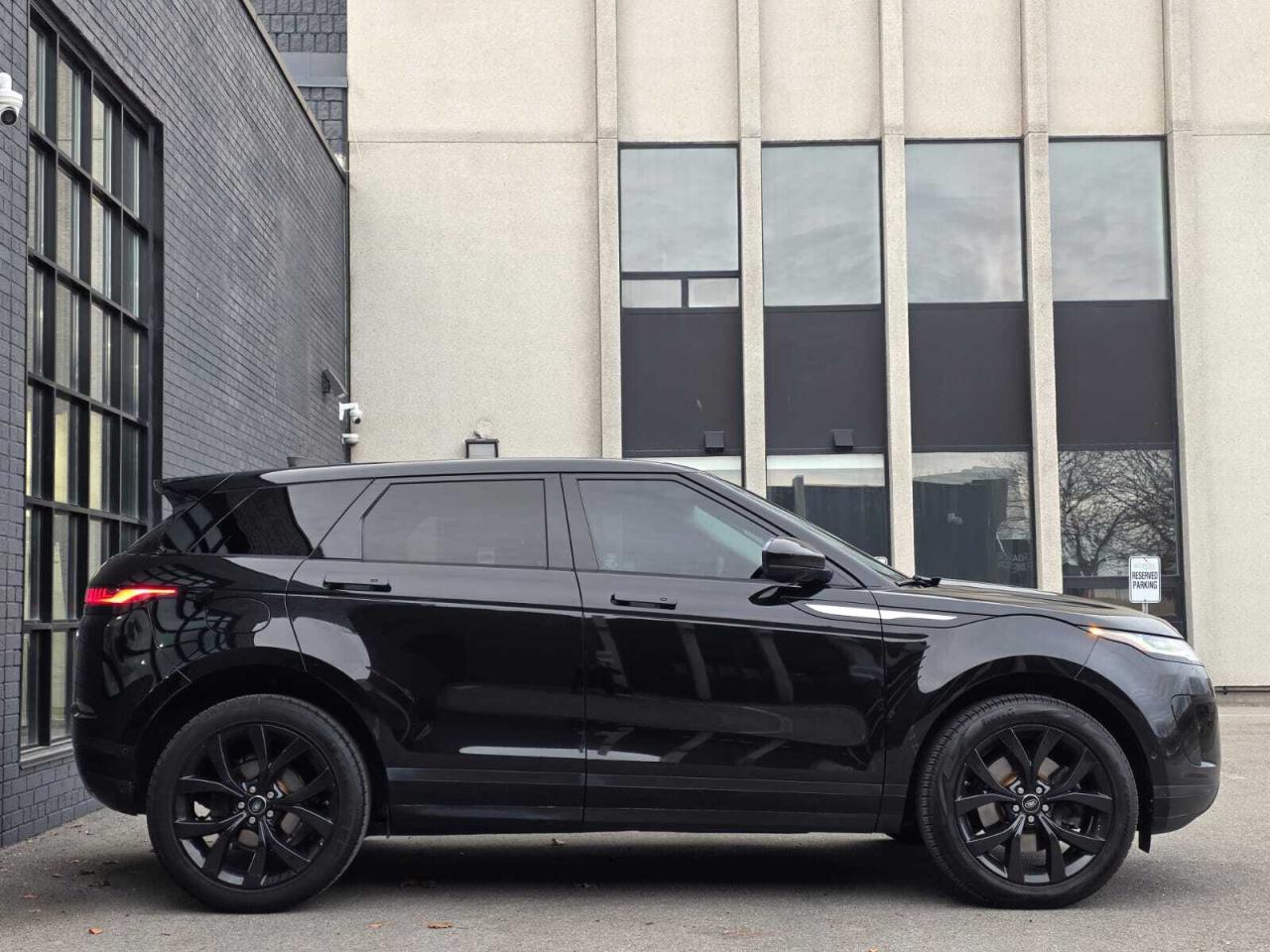2020 Land Rover Range Rover Evoque P250 SE Photo
