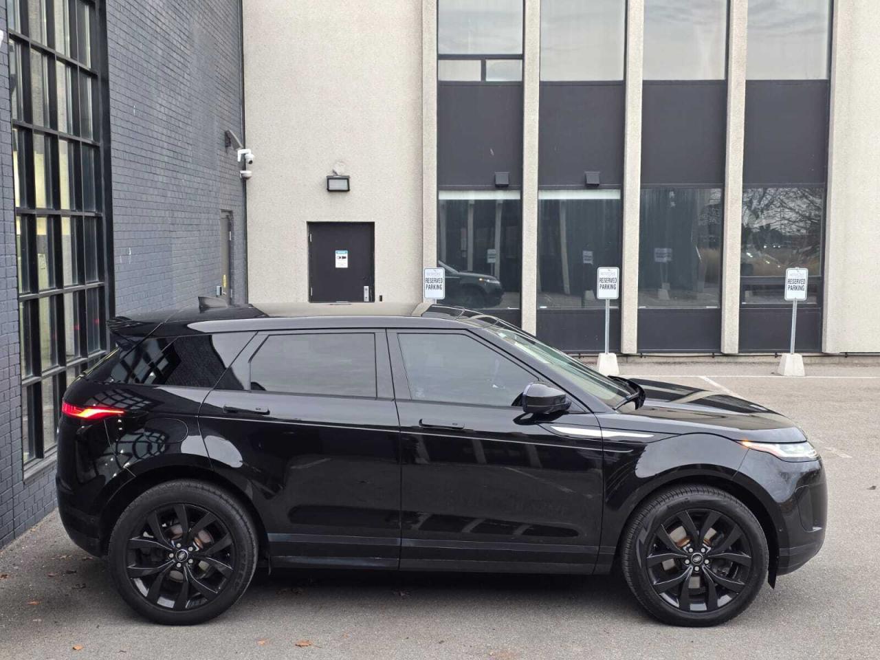 2020 Land Rover Range Rover Evoque P250 SE Photo