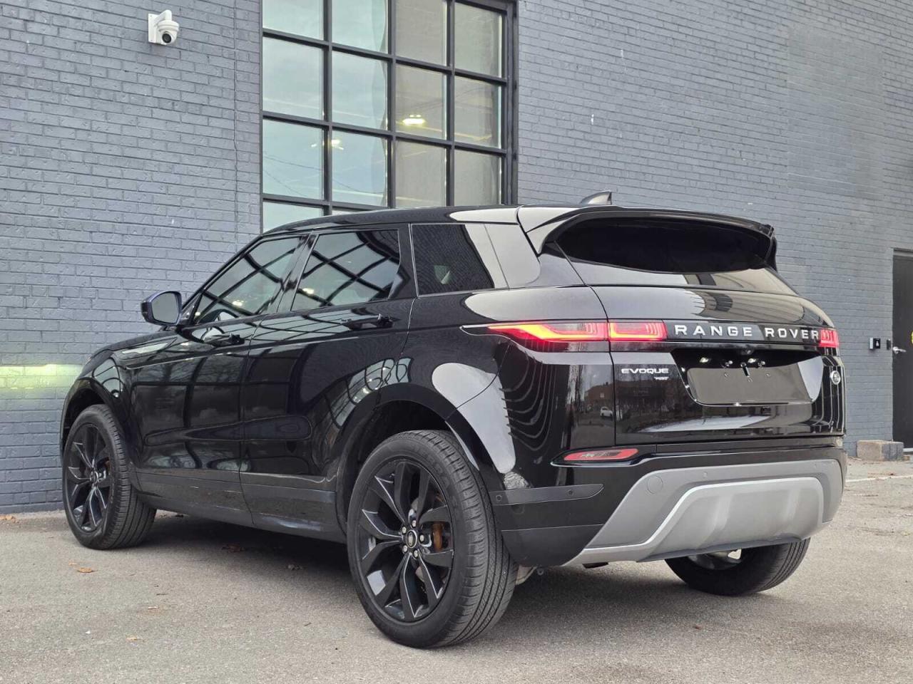 2020 Land Rover Range Rover Evoque P250 SE Photo