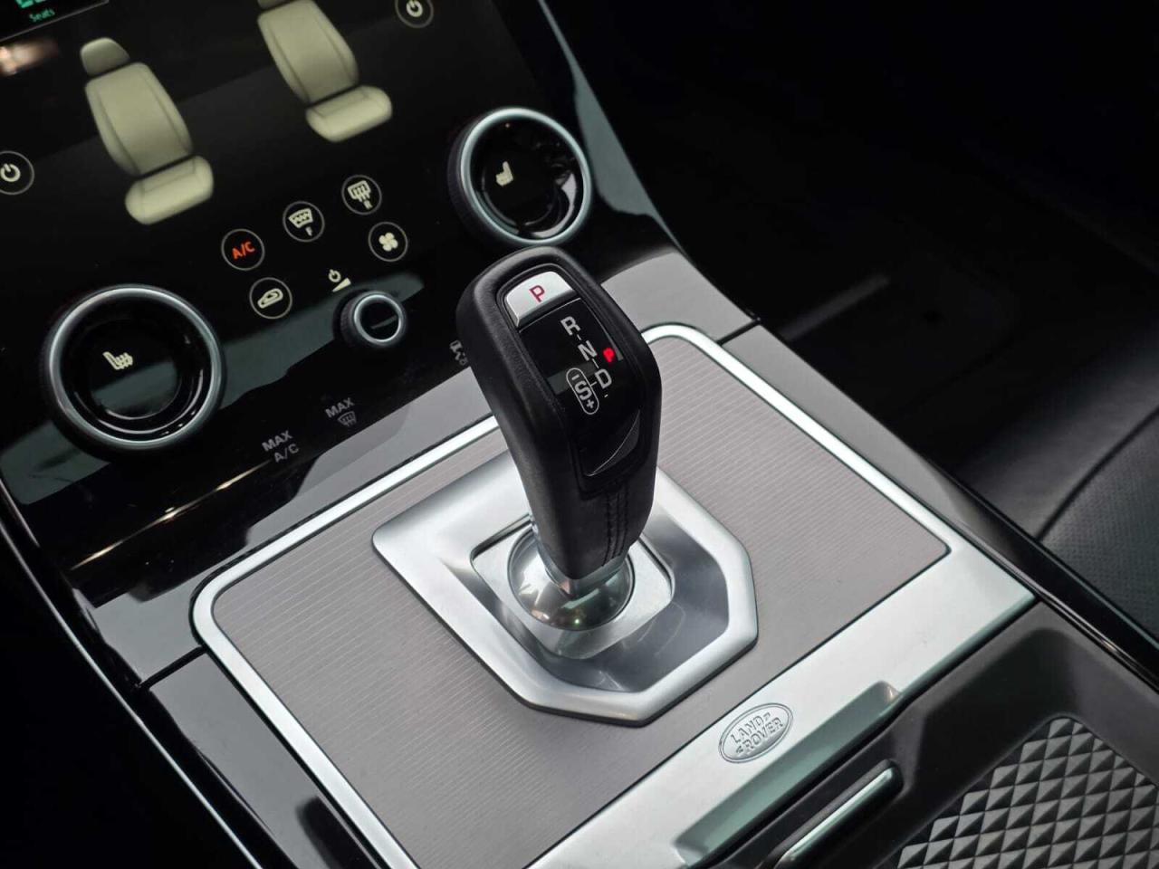 2020 Land Rover Range Rover Evoque P250 SE Photo