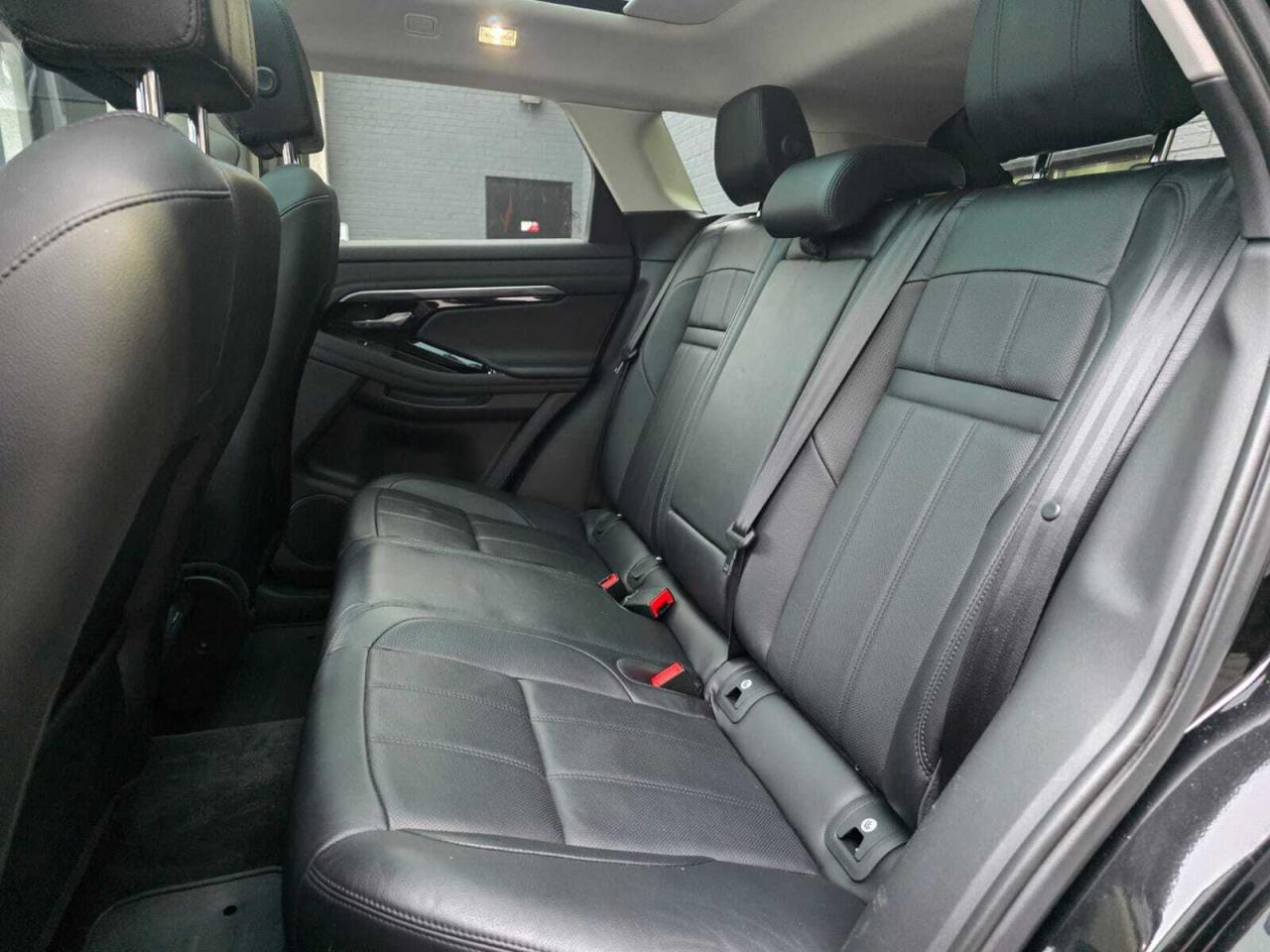 2020 Land Rover Range Rover Evoque P250 SE Photo