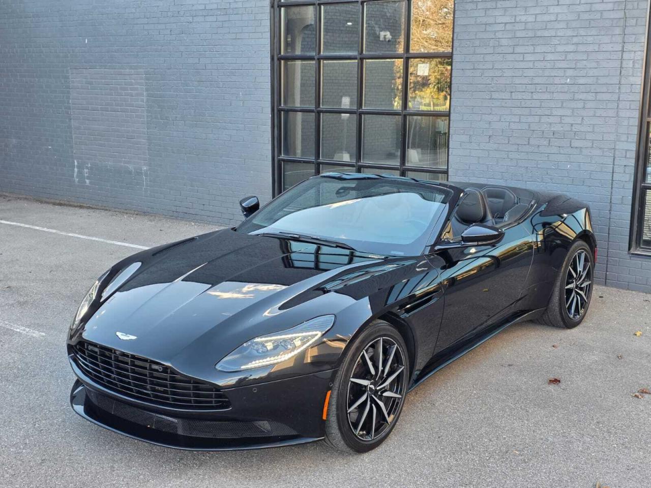 2020 Aston Martin DB11 Volante Photo