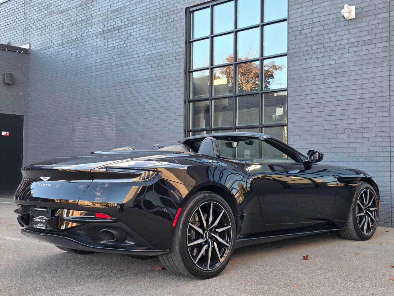 2020 Aston Martin DB11 Volante Photo
