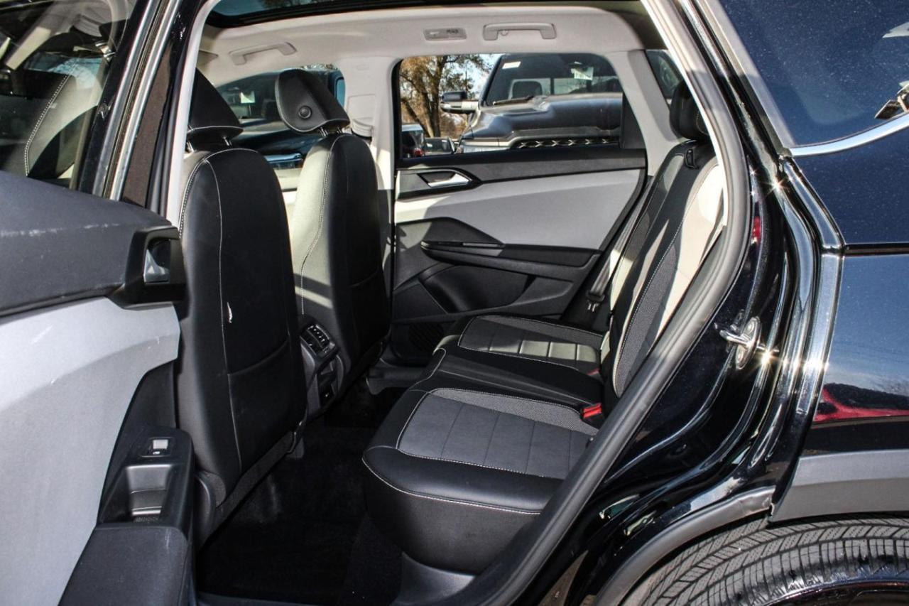 2022 Volkswagen Taos Comfortline 4Motion Photo