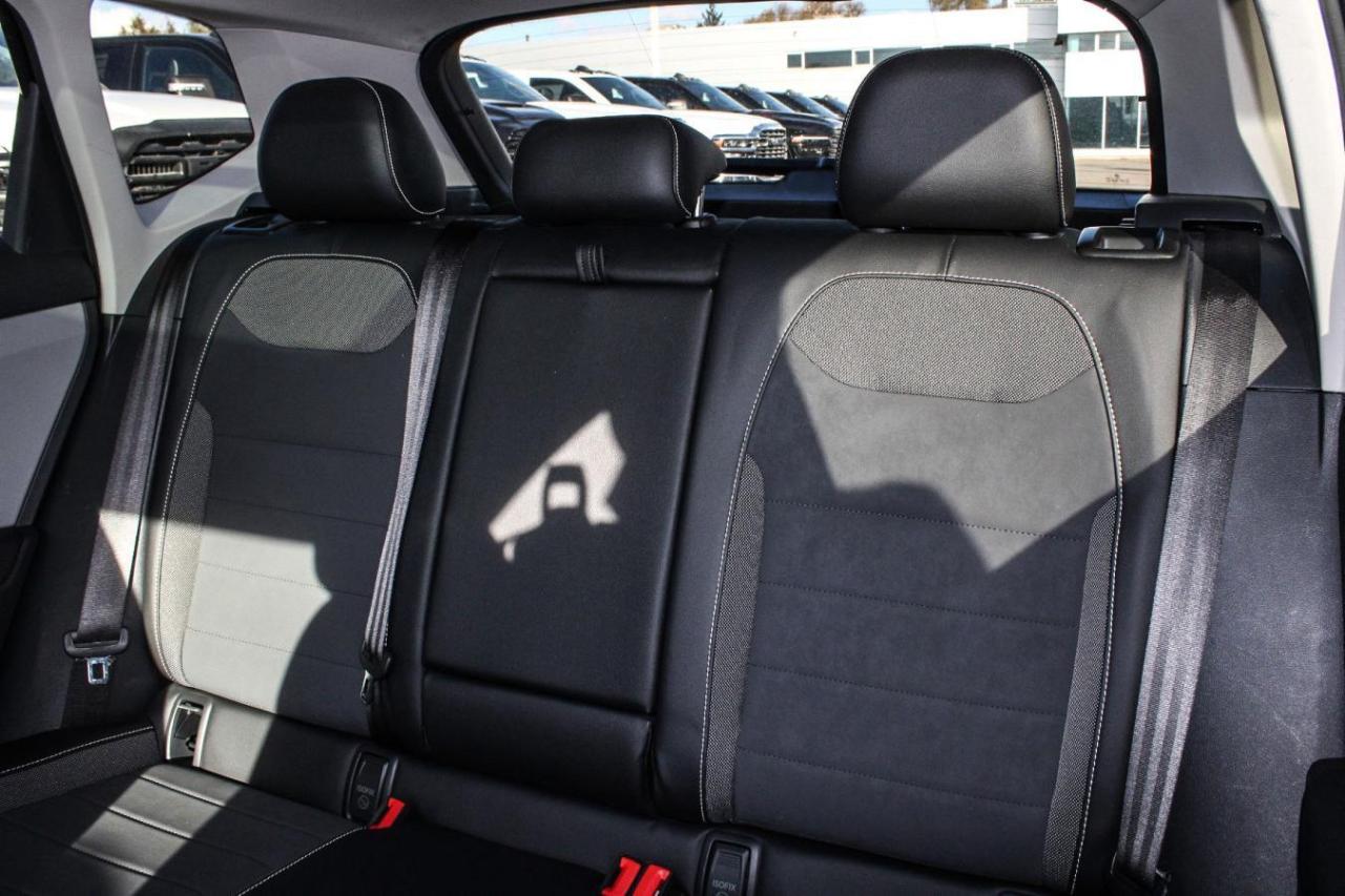 2022 Volkswagen Taos Comfortline 4Motion Photo