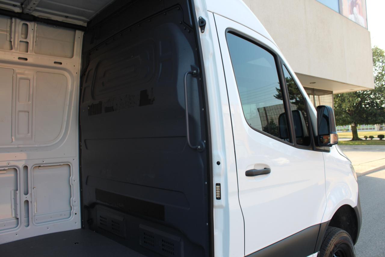 2019 Mercedes-Benz Sprinter 4X4" - "FULL SIZE" - "HIGH ROOF" - "3.0L SIESEL Photo