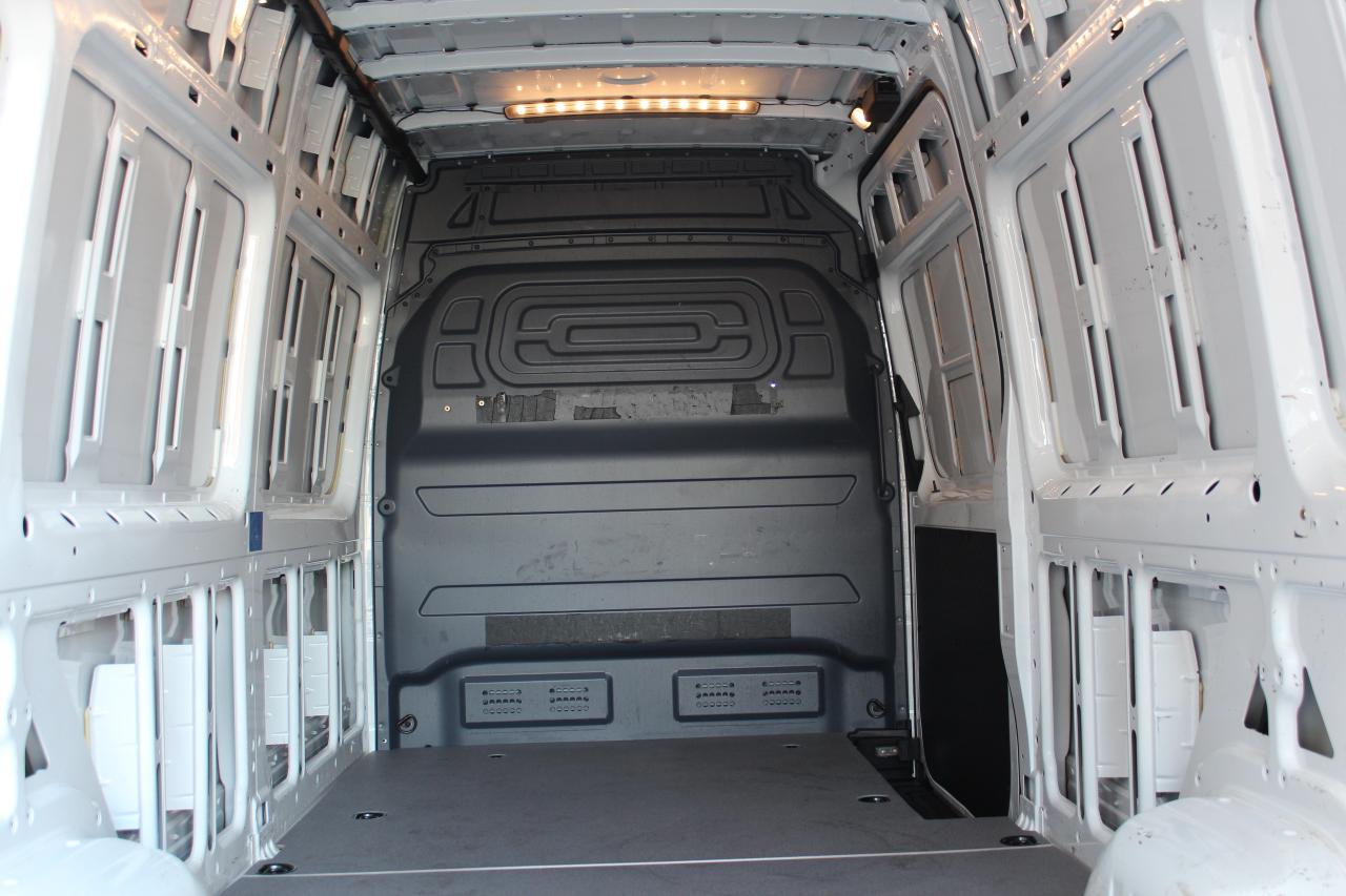 2019 Mercedes-Benz Sprinter 4X4" - "FULL SIZE" - "HIGH ROOF" - "3.0L SIESEL Photo