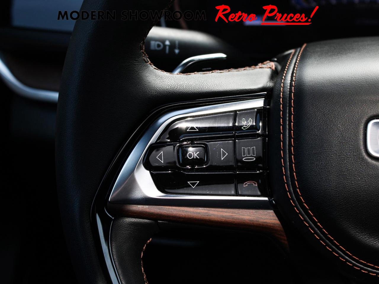 2025 Jeep Grand Cherokee Summit 4x4 **LowMileage**  Gps BkpCam SiriusXM Photo