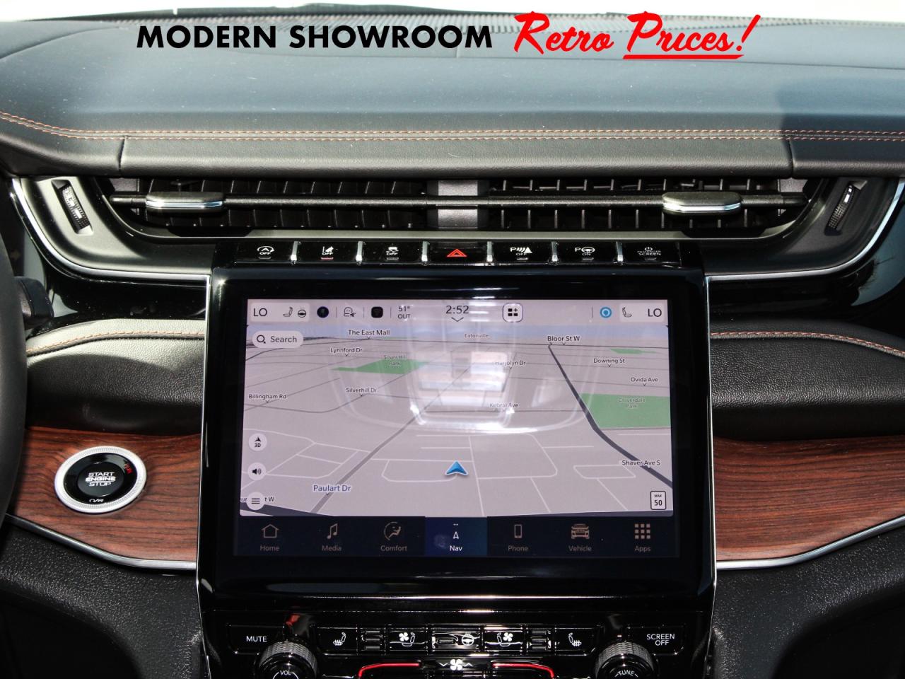 2025 Jeep Grand Cherokee Summit 4x4 **LowMileage**  Gps BkpCam SiriusXM Photo