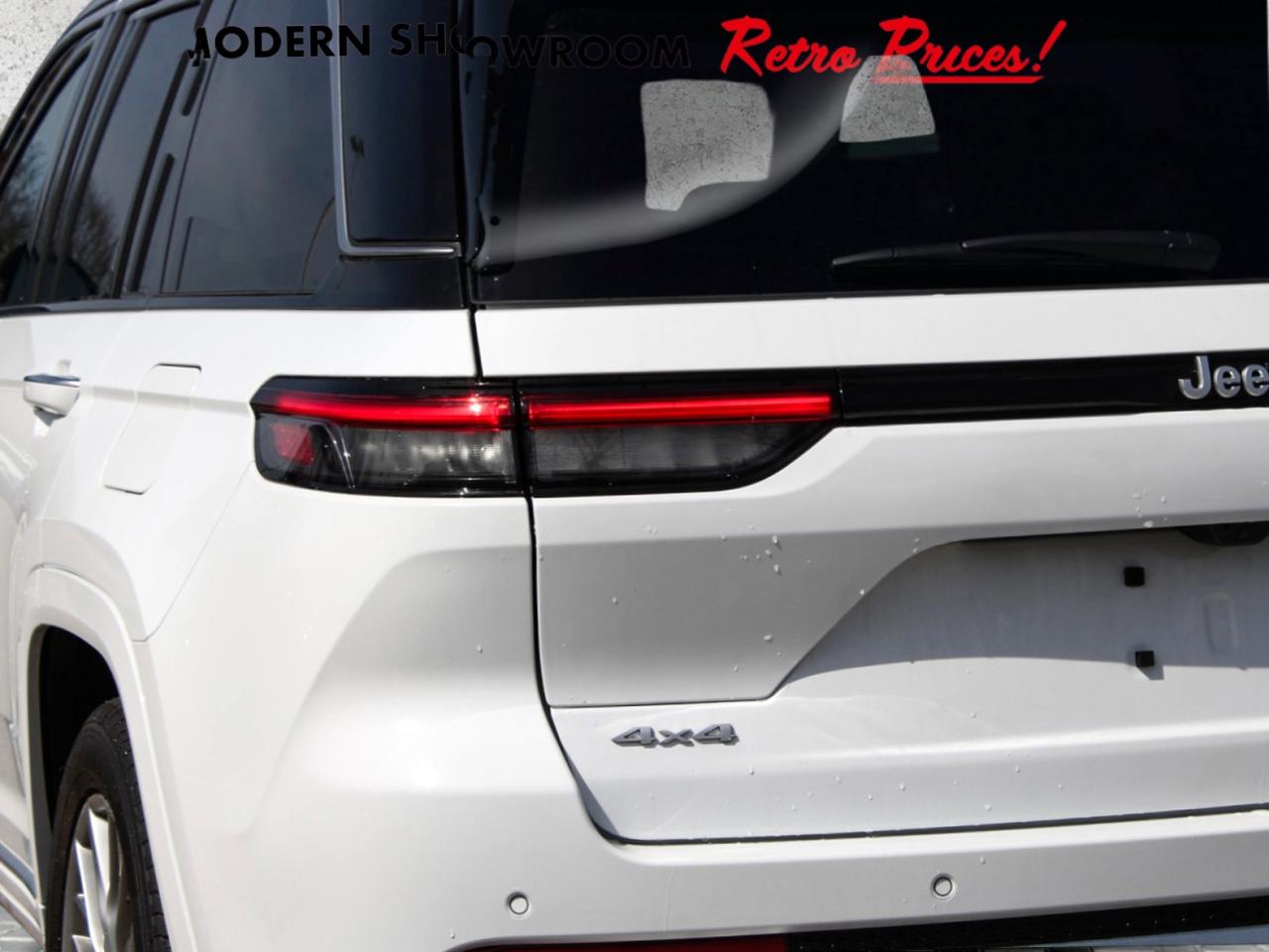 2025 Jeep Grand Cherokee Summit 4x4 **LowMileage**  Gps BkpCam SiriusXM Photo