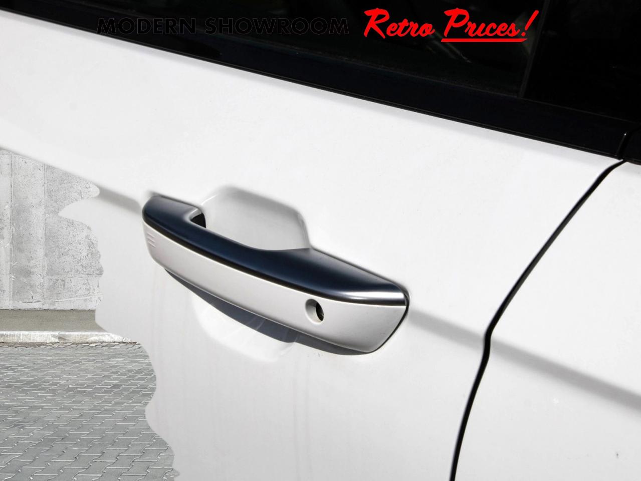 2025 Jeep Grand Cherokee Summit 4x4 **LowMileage**  Gps BkpCam SiriusXM Photo