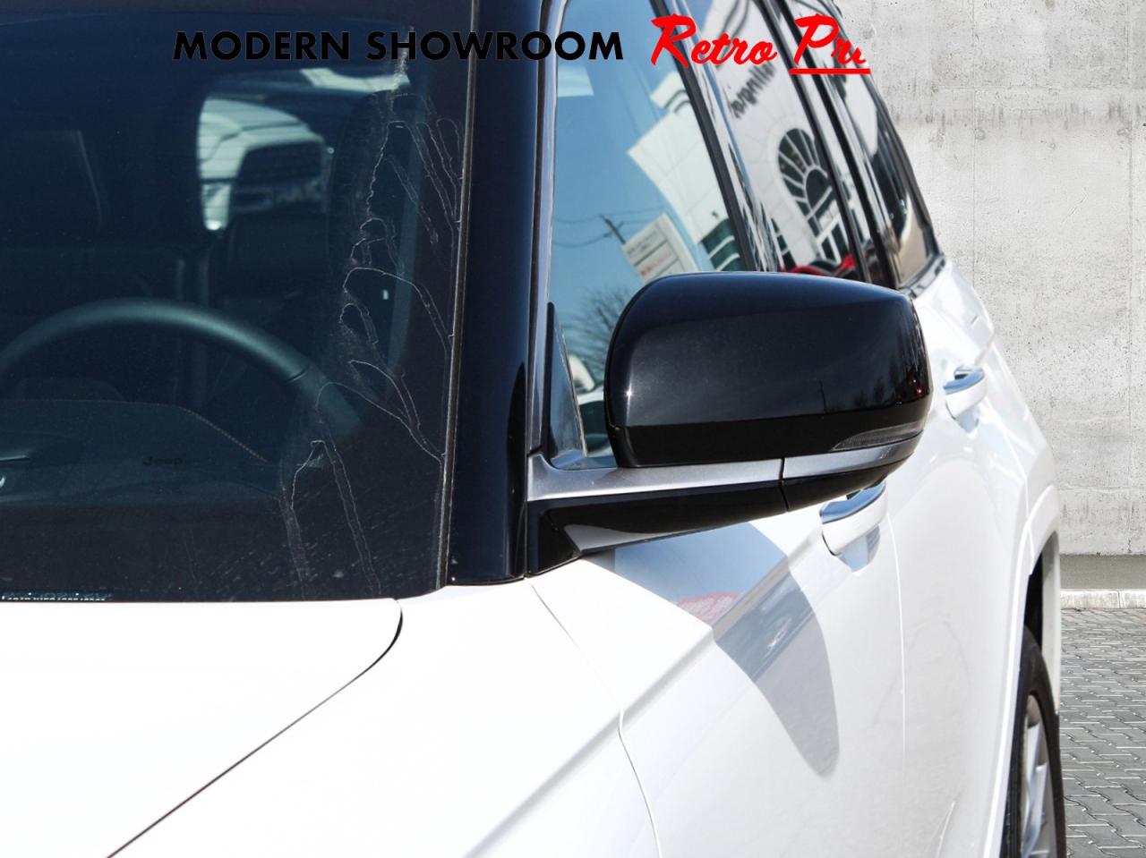 2025 Jeep Grand Cherokee Summit 4x4 **LowMileage**  Gps BkpCam SiriusXM Photo