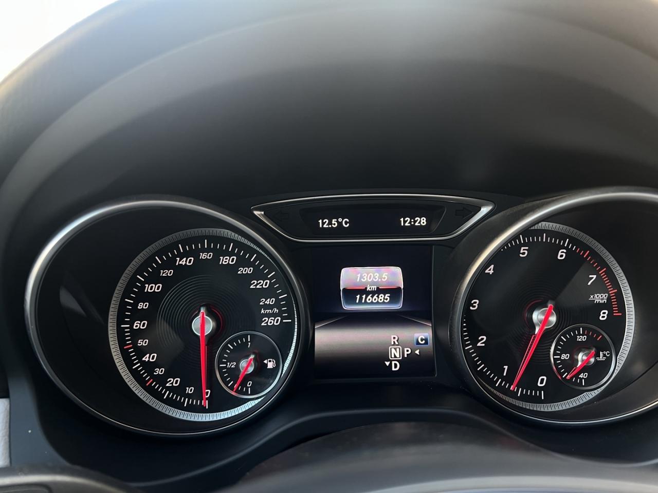 2018 Mercedes-Benz GLA-Class 250 4MATIC   Leather   Pano Roof   Htd Seats Photo